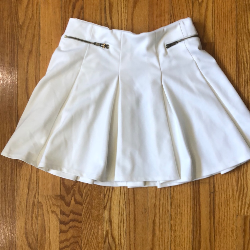 ASOS WHITE SKIRT SIZE 6